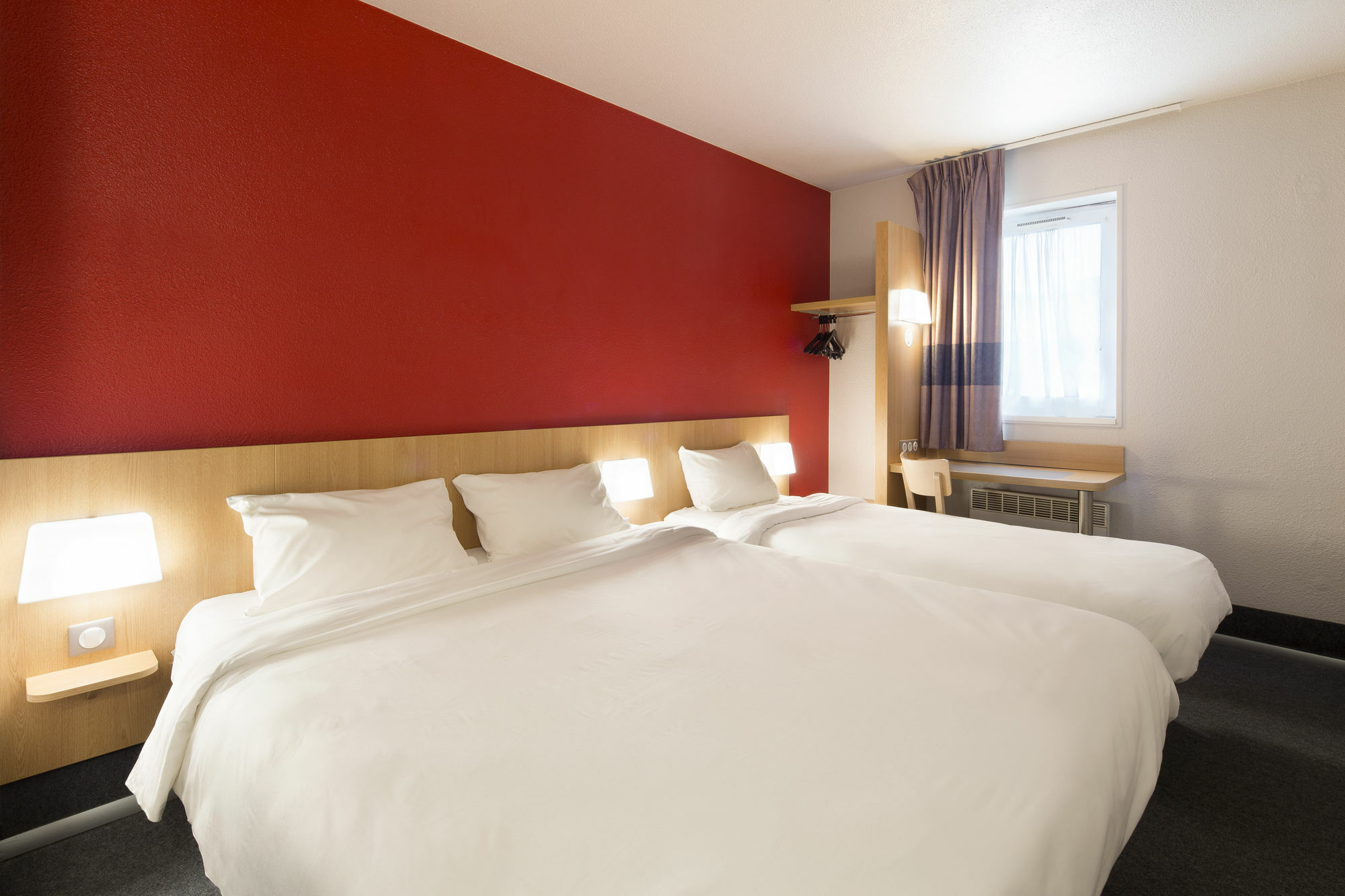 Hotel Inn Design Montluçon Kültér fotó