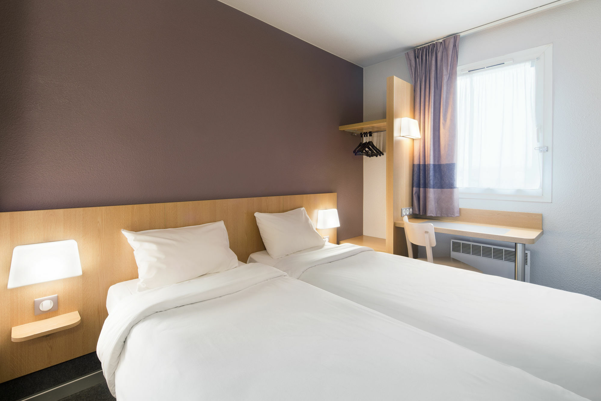Hotel Inn Design Montluçon Kültér fotó