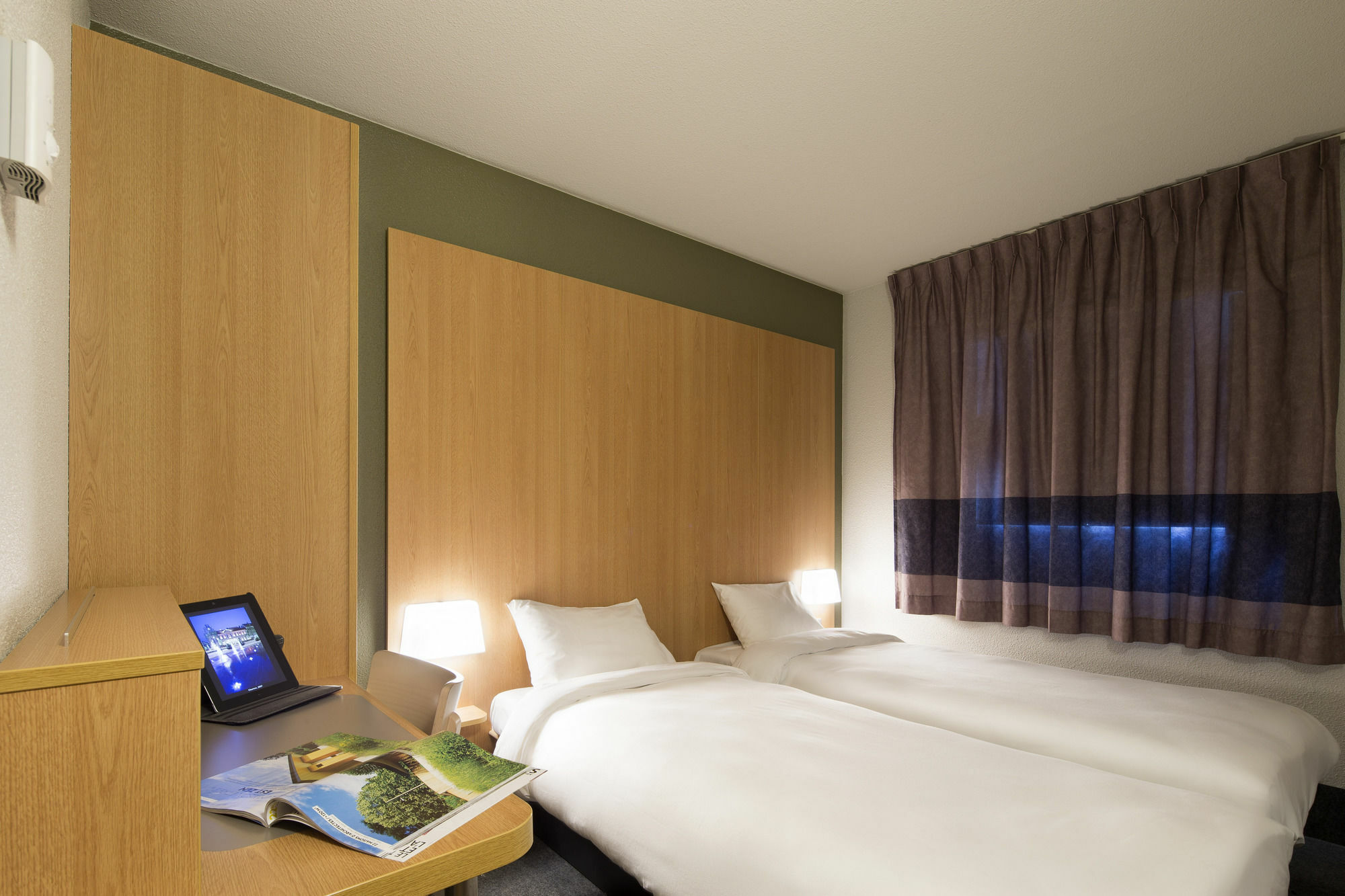 Hotel Inn Design Montluçon Kültér fotó